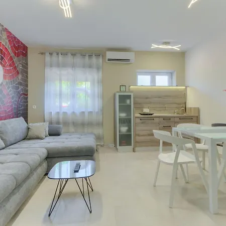 Majestic Kastel Stari With Terrace *