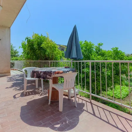 Majestic Kastel Stari With Terrace Kastela