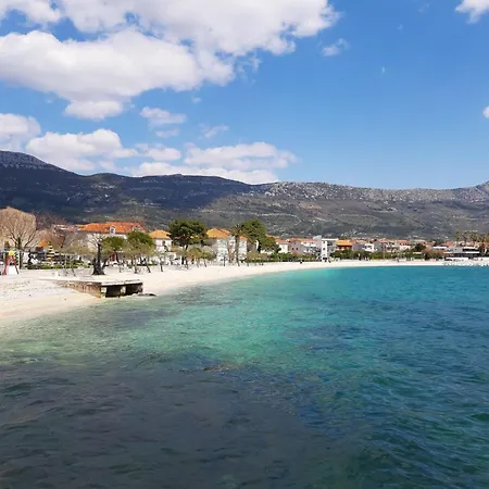 Apartment Majestic Kastel Stari With Terrace Kastela